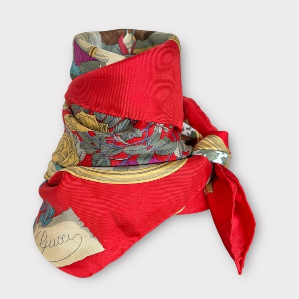 GUCCI Vintage Silk Scarf 34” Red Equestrian Hunting Print Italy - Picture 6 of 16
